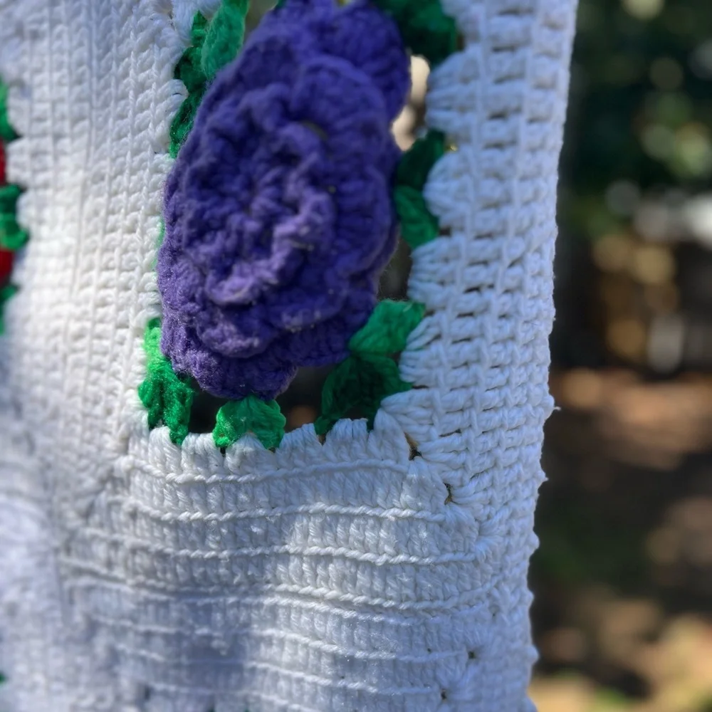 Vintage Handmade Crochet Granny Square Flower Blanket White 3D Roses Throw